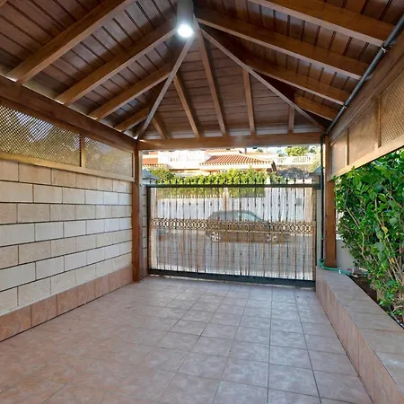 Magnifica Happy Holidays Con Piscina En Gigantes *